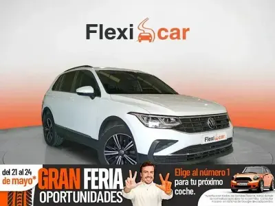 Usado VW Tiguan Life 150 CV (110 kW) 2021 Blanco SUV