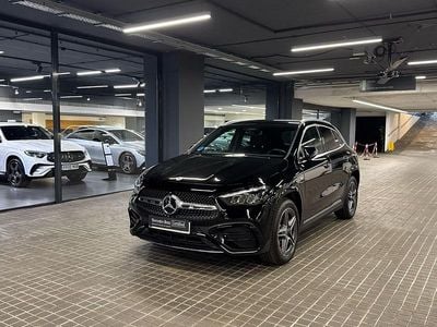 Usado Mercedes GLA250 AMG line 218 CV (160 kW) 2025 Negro noche SUV