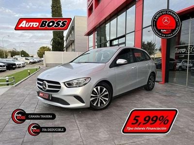 Usado Mercedes B180 136 CV (100 kW) 2021 Gris / plata Monovolumen
