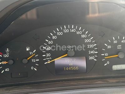 Mercedes CLK320