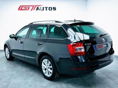 Usado Skoda Octavia Ambition 115 CV (84 kW) 2017 Negro Familiar