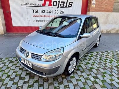 Gris / plata Usado 2005 Renault Scénic II Authentique Monovolumen | 2450 € (Buen precio)