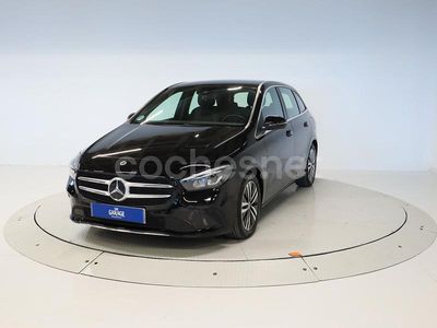 Negro Usado 2021 Mercedes B180 Monovolumen | 28.900 € (Caro)