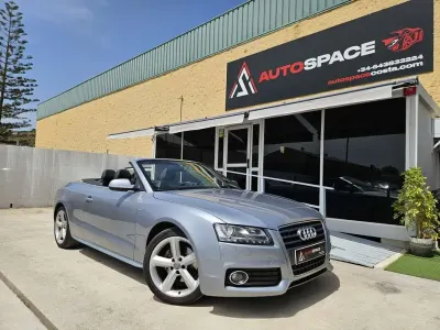 Usado Audi A5 Cabriolet S-Line 160 CV (117 kW) 2010 Gris Descapotable