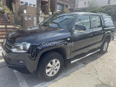 Usado VW Amarok Trendline 140 CV (102 kW) 2015 Negro Pickup/Camioneta