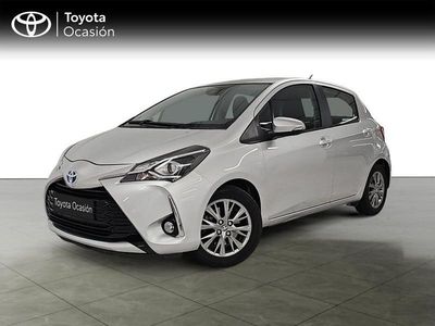 Usado Toyota Yaris Active 100 CV (73 kW) 2018 Plata