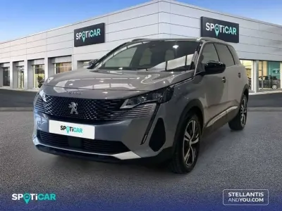 Usado Peugeot 5008 GT 131 CV (96 kW) 2023 Gris SUV