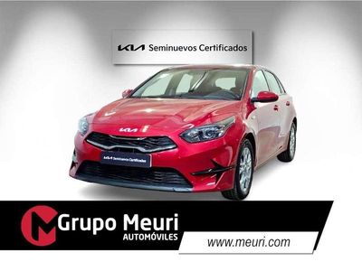 Rojo Usado 2023 Kia Ceed Utilitario | 21.200 € (Precio justo)