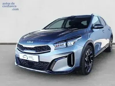 Usado Kia XCeed 120 CV (88 kW) 2023 Gris SUV