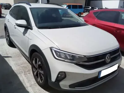 Usado VW Taigo 116 CV (85 kW) 2024 Beige SUV