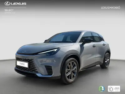 Usado Lexus LBX 136 CV (100 kW) 2025 Gris SUV