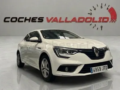 Usado Renault Mégane Bose Edition 110 CV (80 kW) 2016 Blanco Berlina
