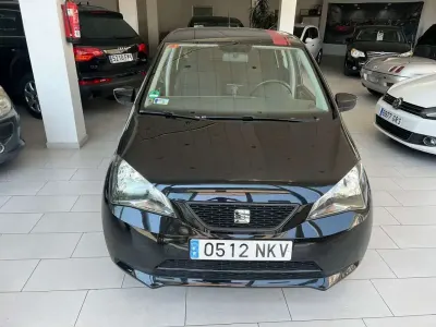 Usado Seat Mii Chic 75 CV (55 kW) 2015 Negro Utilitario