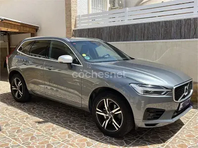 Usado Volvo XC60 R-Design 190 CV (139 kW) 2019 Gris / plata SUV