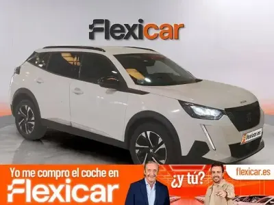 Usado Peugeot 2008 Allure 110 CV (80 kW) 2022 Blanco SUV