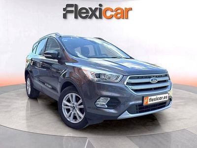 Usado Ford Kuga Trend+ 150 CV (110 kW) 2018 Gris SUV