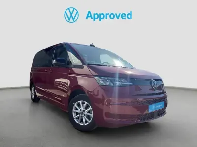 Usado VW Multivan 150 CV (110 kW) 2025 Rojo Monovolumen