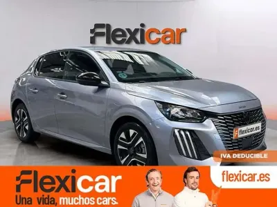 Usado Peugeot 208 Allure 101 CV (74 kW) 2025 Gris Utilitario