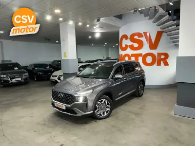 Usado Hyundai Santa Fe Style 265 CV (194 kW) 2023 Gris / plata SUV