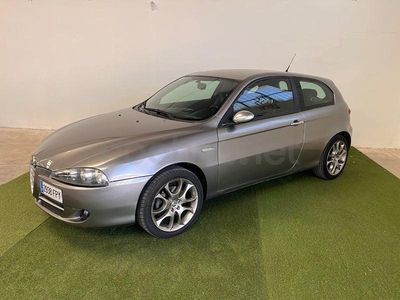 Usado Alfa Romeo 147 150 CV (110 kW) 2007 Gris / plata Utilitario