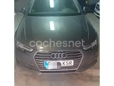Usado Audi A4 Design 150 CV (110 kW) 2018 Gris / plata Berlina