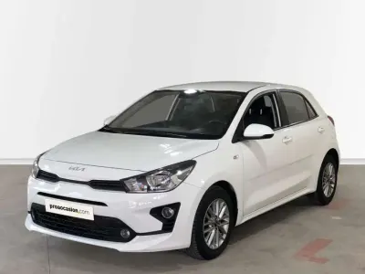 Usado Kia Rio Active 84 CV (61 kW) 2023 Utilitario