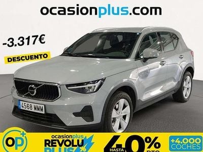 Begagnad Volvo XC40 Momentum 163 HK (119 kW) 2023 Grå SUV