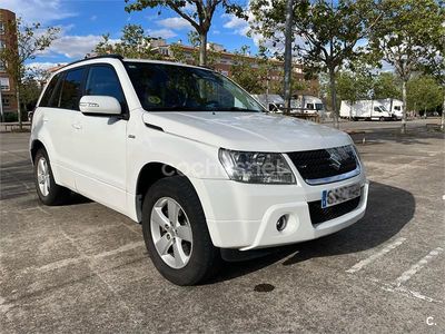 Usado Suzuki Grand Vitara 129 CV (94 kW) 2011 Blanco SUV