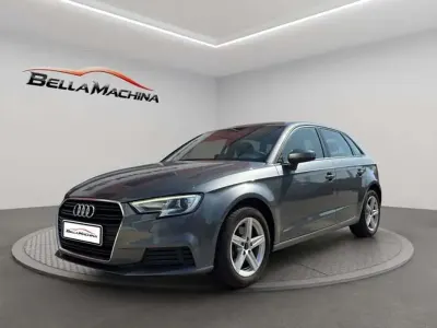 Usado Audi A3 Sportback 110 CV (80 kW) 2017 Gris Utilitario