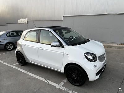 Blanco Usado 2015 Smart ForFour Passion Utilitario | 8900 € (Precio justo)