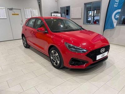 Usado Hyundai i30 97 CV (71 kW) 2024 Rojo Utilitario