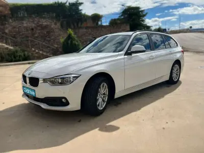Usado BMW 320 Efficient Dynamics 163 CV (119 kW) 2015 Blanco Familiar