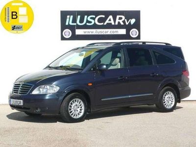 Usado Ssangyong (KGM) Rodius 165 CV (121 kW) 2013 Gris Monovolumen