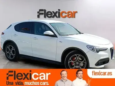 Usado Alfa Romeo Stelvio Sprint 160 CV (117 kW) 2021 Blanco SUV