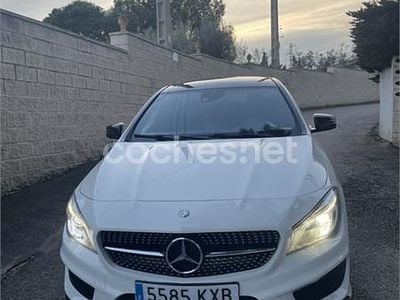 Usado Mercedes CLA220 170 CV (125 kW) 2014 Blanco Berlina