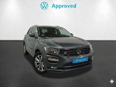 Usado VW T-Roc Advance 110 CV (80 kW) 2021 Gris SUV