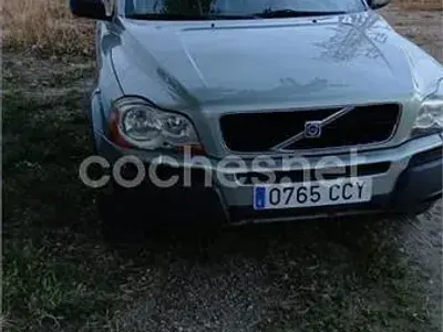Usado Volvo XC90 163 HP (119 kW) 2003 Cinzento SUV
