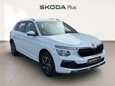 Usado Skoda Kamiq Selection 116 CV (85 kW) 2025 Blanco SUV