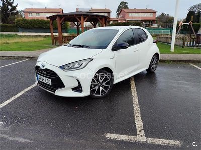 Blanco Usado 2021 Toyota Yaris Hybrid Style Berlina | 19.000 € (Precio justo)