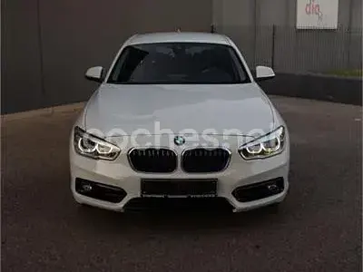 Usado BMW 118 Sport Line 150 CV (110 kW) 2018 Blanco Berlina