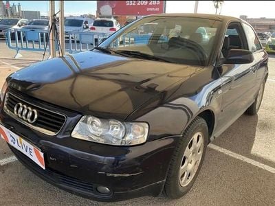 Usado Audi A3 Attraction 115 HP (84 kW) 2003 Azul Citadino