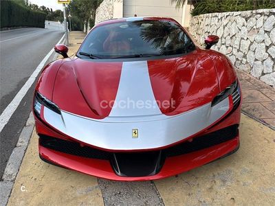 Usado Ferrari SF90 2023 Rojo Coupe
