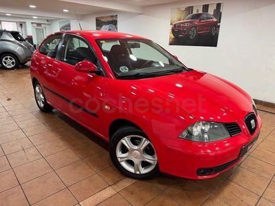 Usado Seat Ibiza Sport 100 CV (73 kW) 2005 Rojo Utilitario