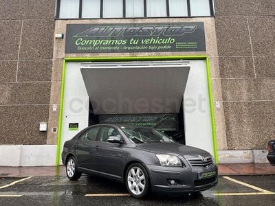 Usado Toyota Avensis Executive 147 CV (108 kW) 2008 Gris / plata Berlina