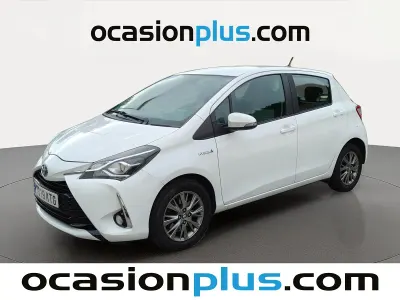 Usado Toyota Yaris Hybrid Active 100 CV (73 kW) 2019 Blanco Utilitario