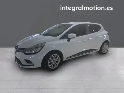 Usado Renault Clio Zen 89 CV (65 kW) 2016 Blanco