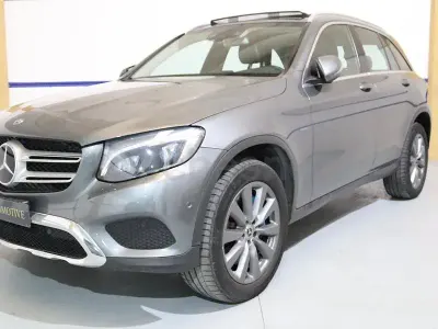 Usado Mercedes GLC350 320 CV (235 kW) 2017 Gris / plata SUV