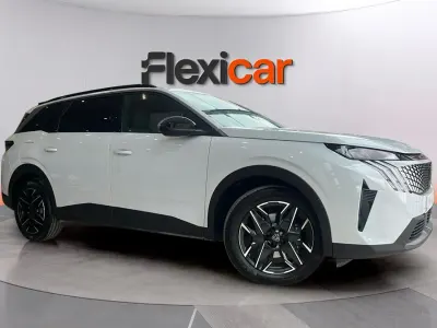 Używany Peugeot 5008 Allure 145 KM (106 kW) 2026 Biały SUV
