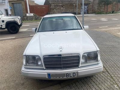 Usado Mercedes E300 231 CV (169 kW) 1993 Blanco Berlina
