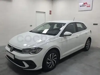 Usado VW Polo Life 95 CV (69 kW) 2023 Blanco Utilitario